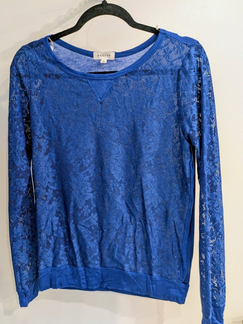 BOUTIQUE FIND! Royal Blue Long Sleeve Lace Front T-shirt by Active Size L